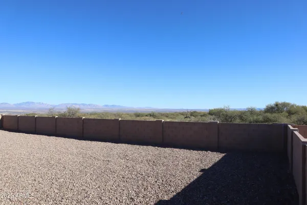 $2,000 | 1267 West Flowstone Trail, Benson, AZ 85602