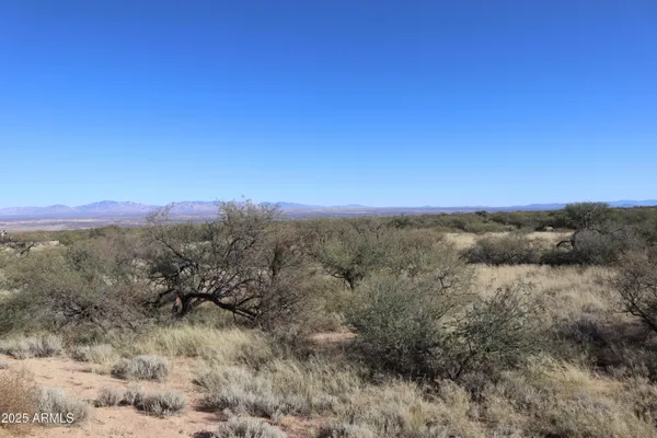 $1,900 | 1267 West Flowstone Trail, Benson, AZ 85602