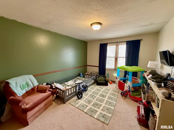$159,000 | 19298 Pinecrest Road, Petersburg, IL 62675