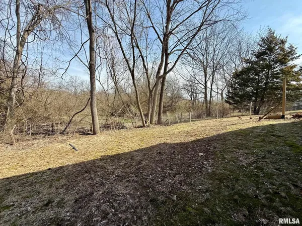 $159,000 | 19298 Pinecrest Road, Petersburg, IL 62675