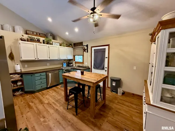 $159,000 | 19298 Pinecrest Road, Petersburg, IL 62675