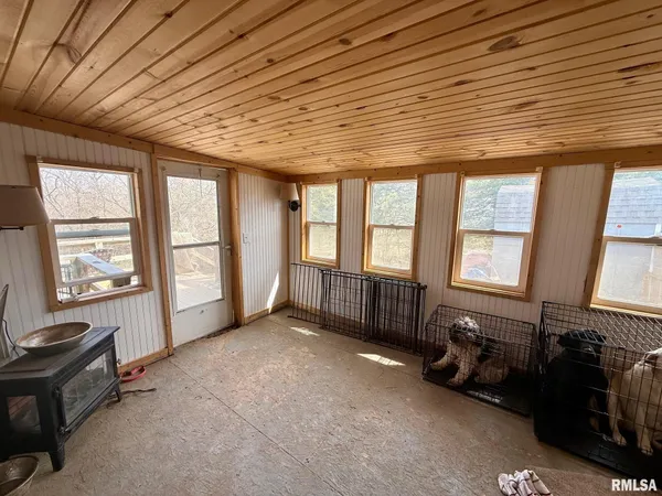 $159,000 | 19298 Pinecrest Road, Petersburg, IL 62675