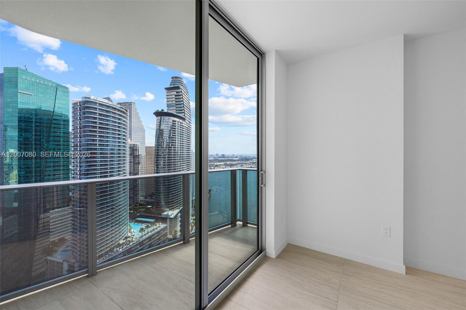 77 Southeast 5th Street, Unit PH01 Miami, FL 33131 - Photo 21 of 31 a view of balcony