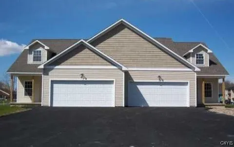 $2,250 | 5598 St Elmos Drive, Cicero, NY 13029