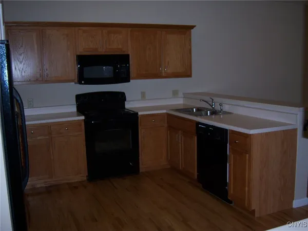 $2,250 | 5598 St Elmos Drive, Cicero, NY 13029