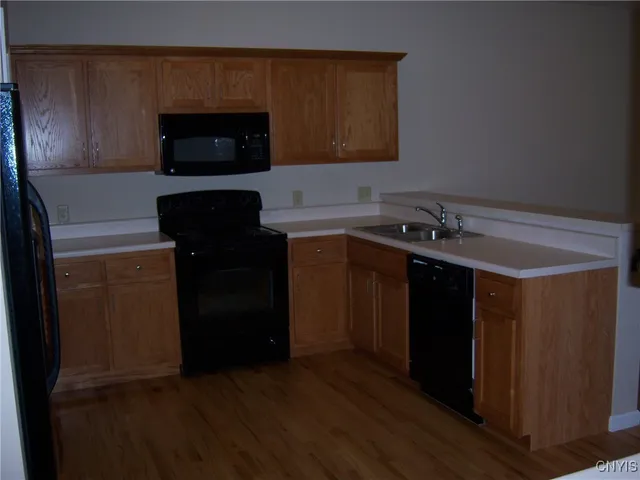 $2,250 | 5598 St Elmos Drive, Cicero, NY 13029