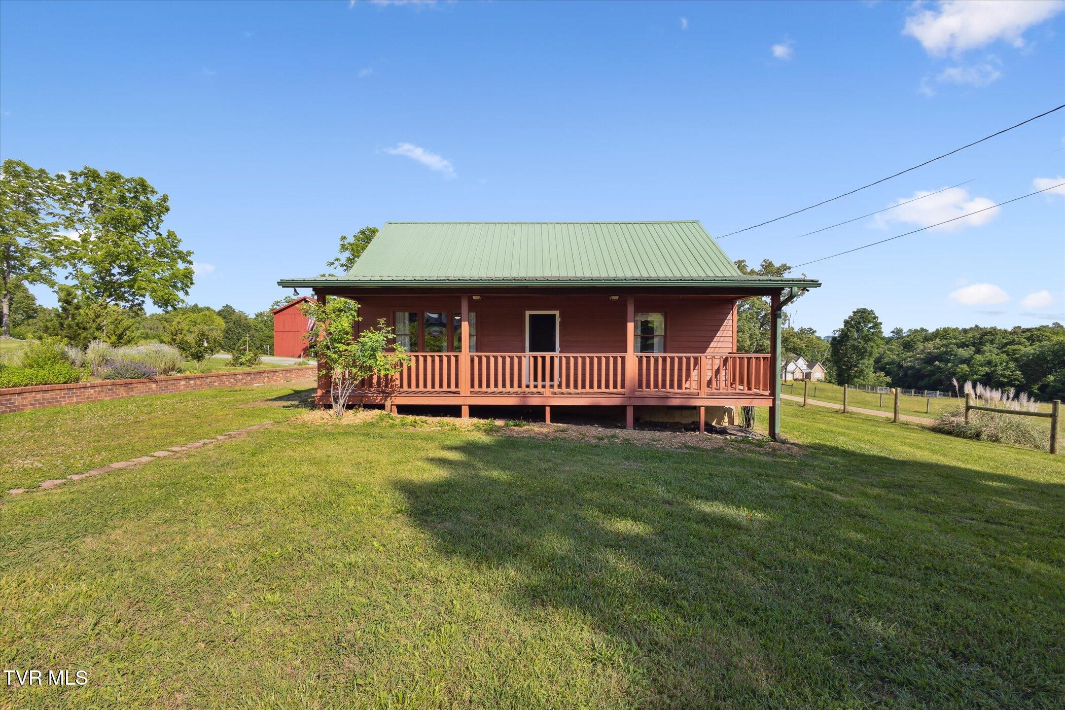 108 Durham Road Johnson City, TN 37615 - Photo 1 of 24 03-109-Durham-Rd-Gray-TN-37615-WindowSti