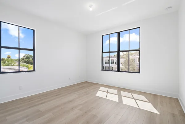 $9,750 | 13577 Artisan Circle, Palm Beach Gardens, FL 33418