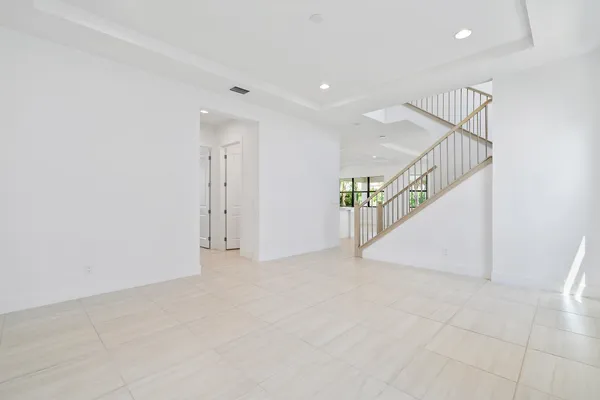 $9,750 | 13577 Artisan Circle, Palm Beach Gardens, FL 33418