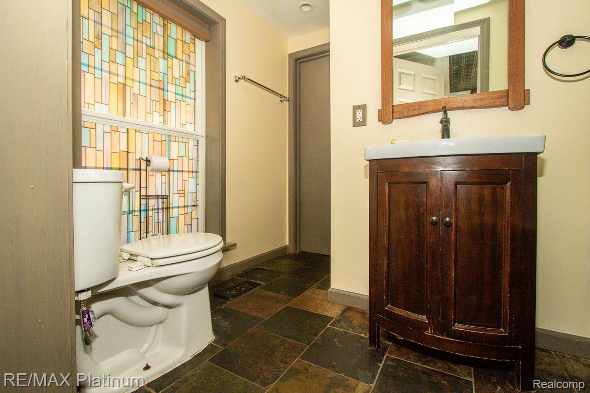 10944 Tuttle Hill Road Willis, MI 48191 - Photo 15 of 30 Primary Bath
