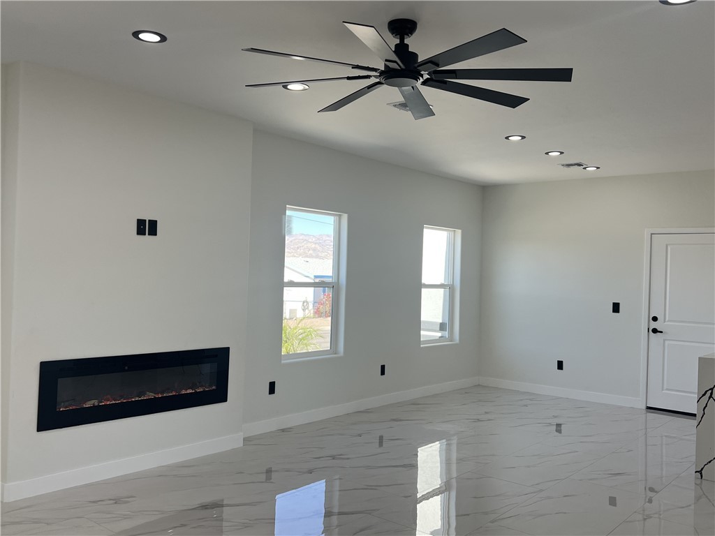 1675 Talc Road Bullhead City, AZ 86442 - Photo 21 of 65 Living Room