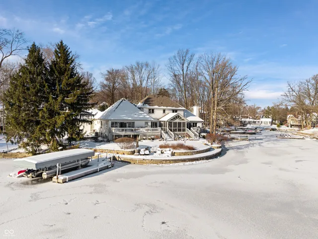 $1,575,000 | 9806 Gulfstream Court, Fishers, IN 46037