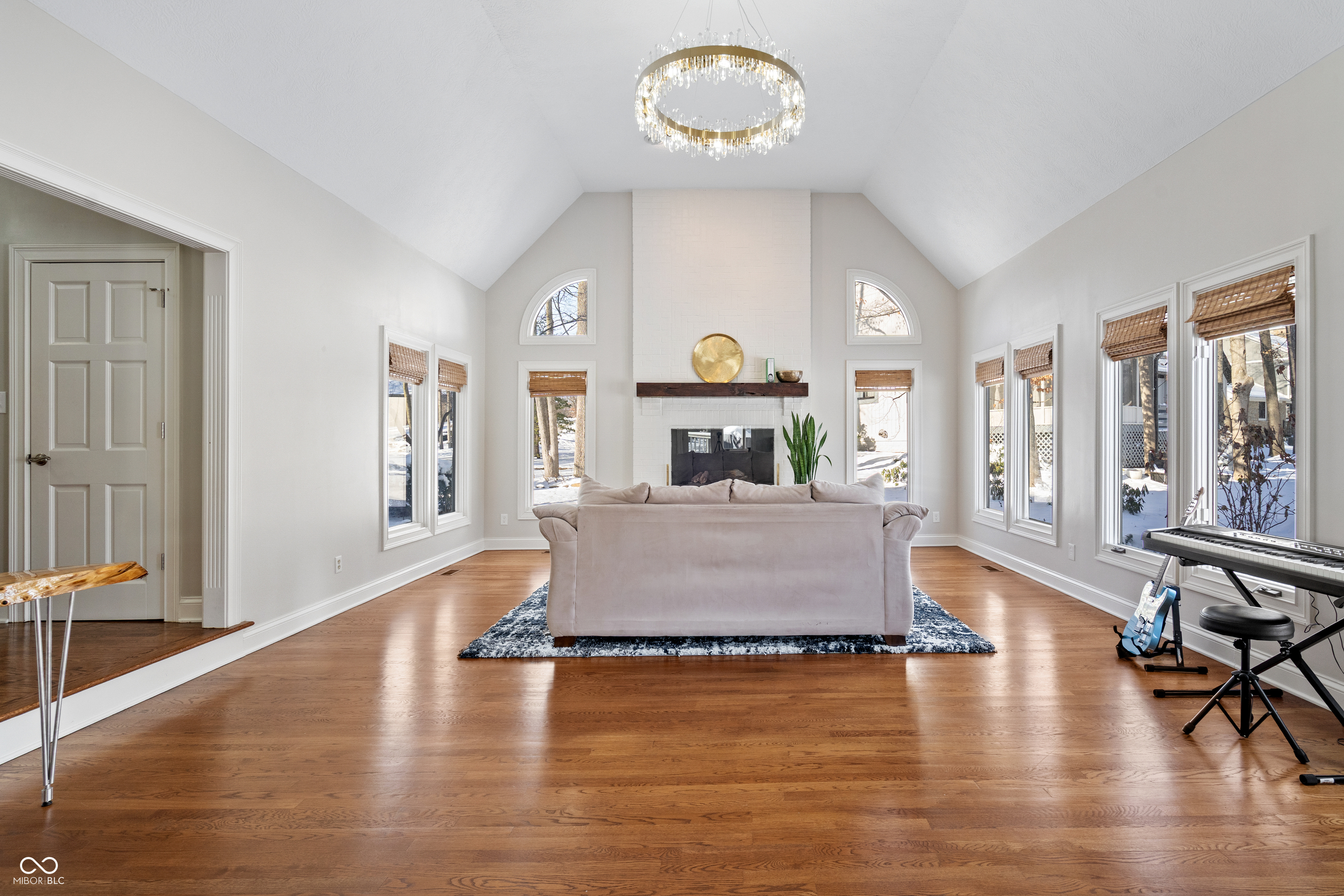 9806 Gulfstream Court Fishers, IN 46037 - Photo 8 of 59