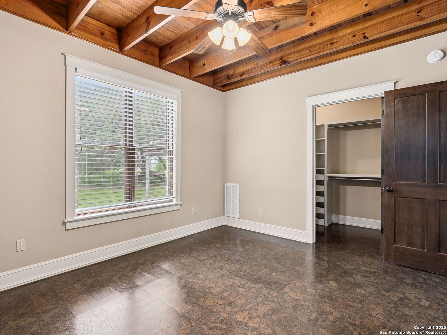 146-144 Ranger Creek Road Boerne, TX 78006 - Photo 39 of 50 an empty room with windows