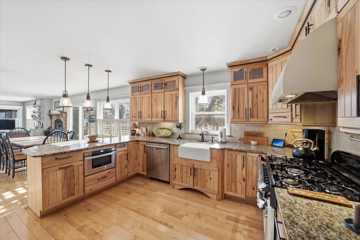 60 Holiday Point Road North Hero, VT 05474 - Photo 13 of 54