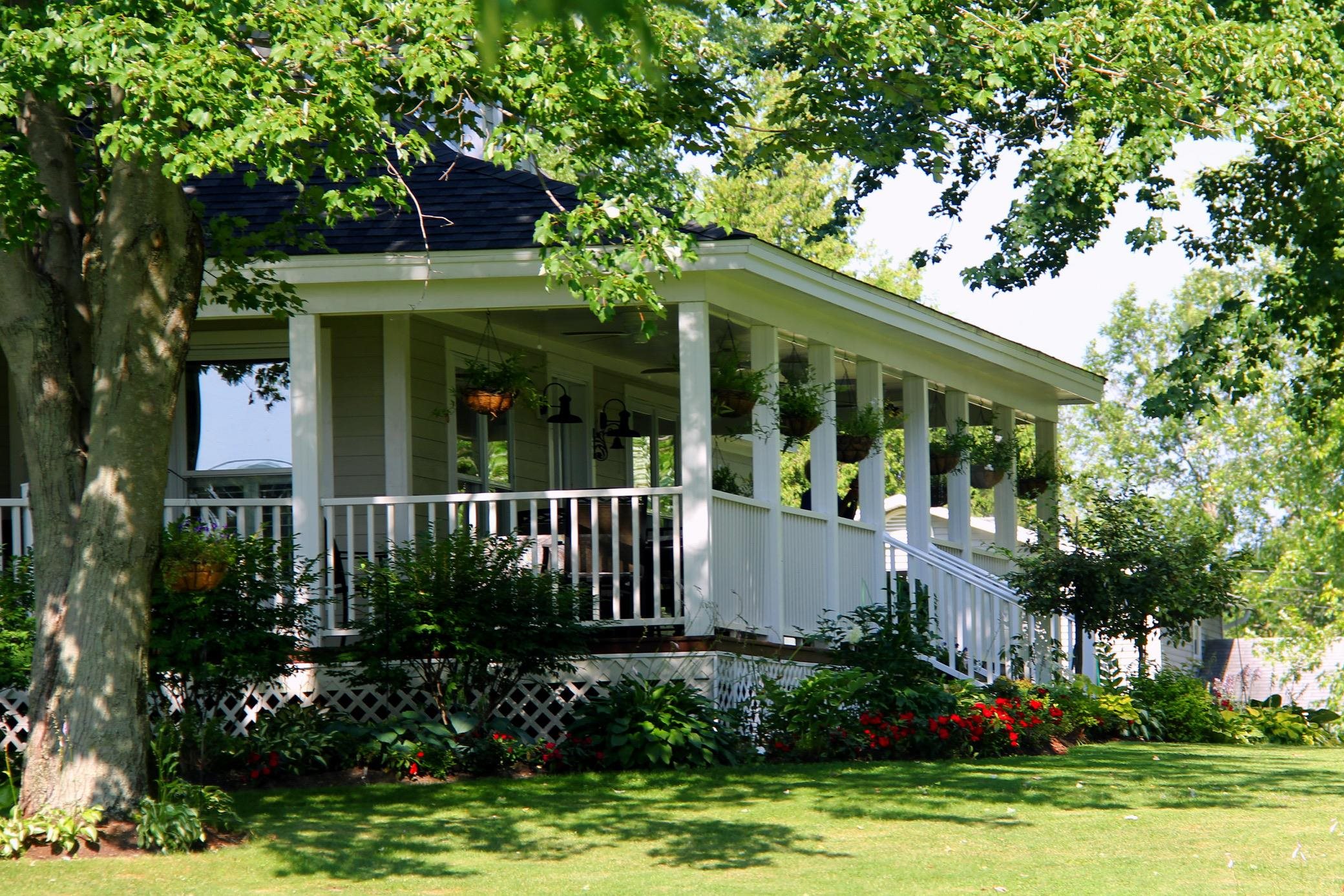 60 Holiday Point Road North Hero, VT 05474 - Photo 2 of 54