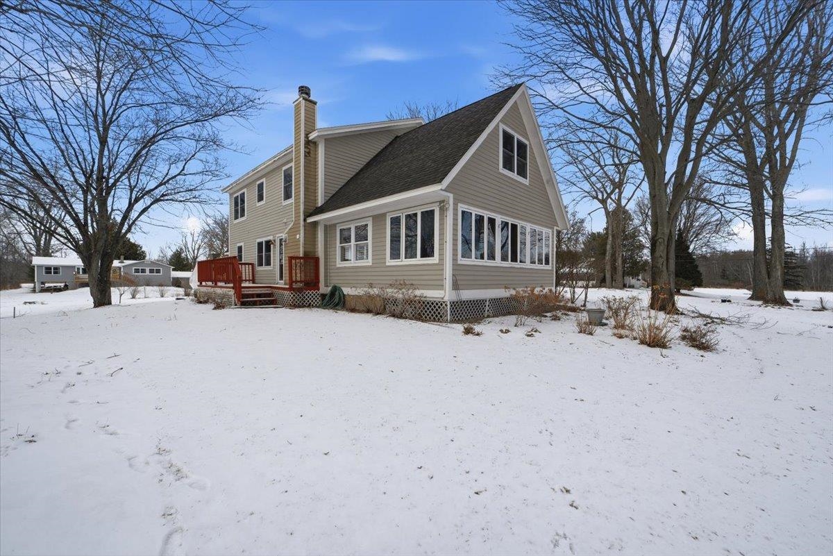 60 Holiday Point Road North Hero, VT 05474 - Photo 9 of 54