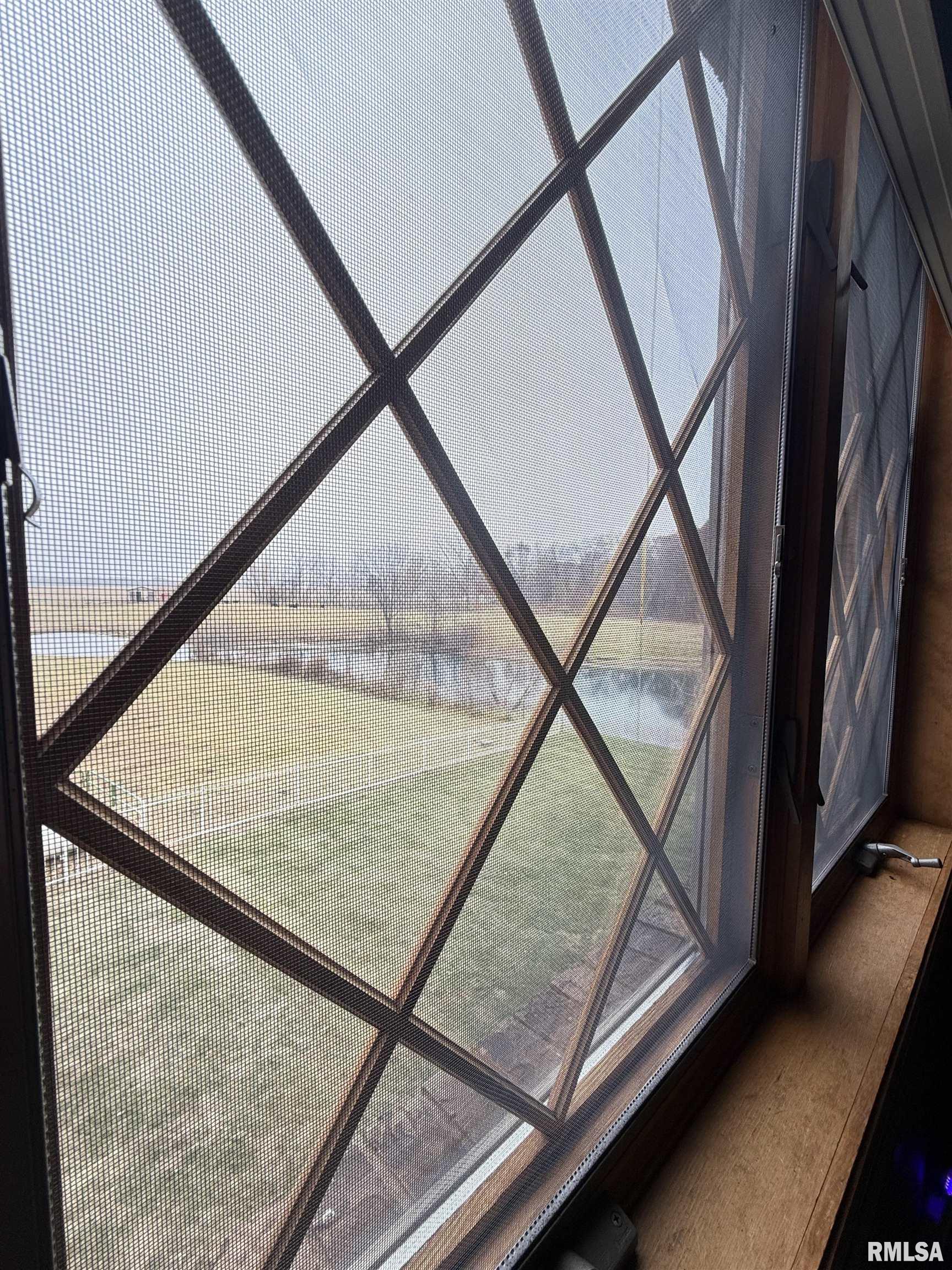 14850 Ray Road Rushville, IL 62681 - Photo 12 of 78