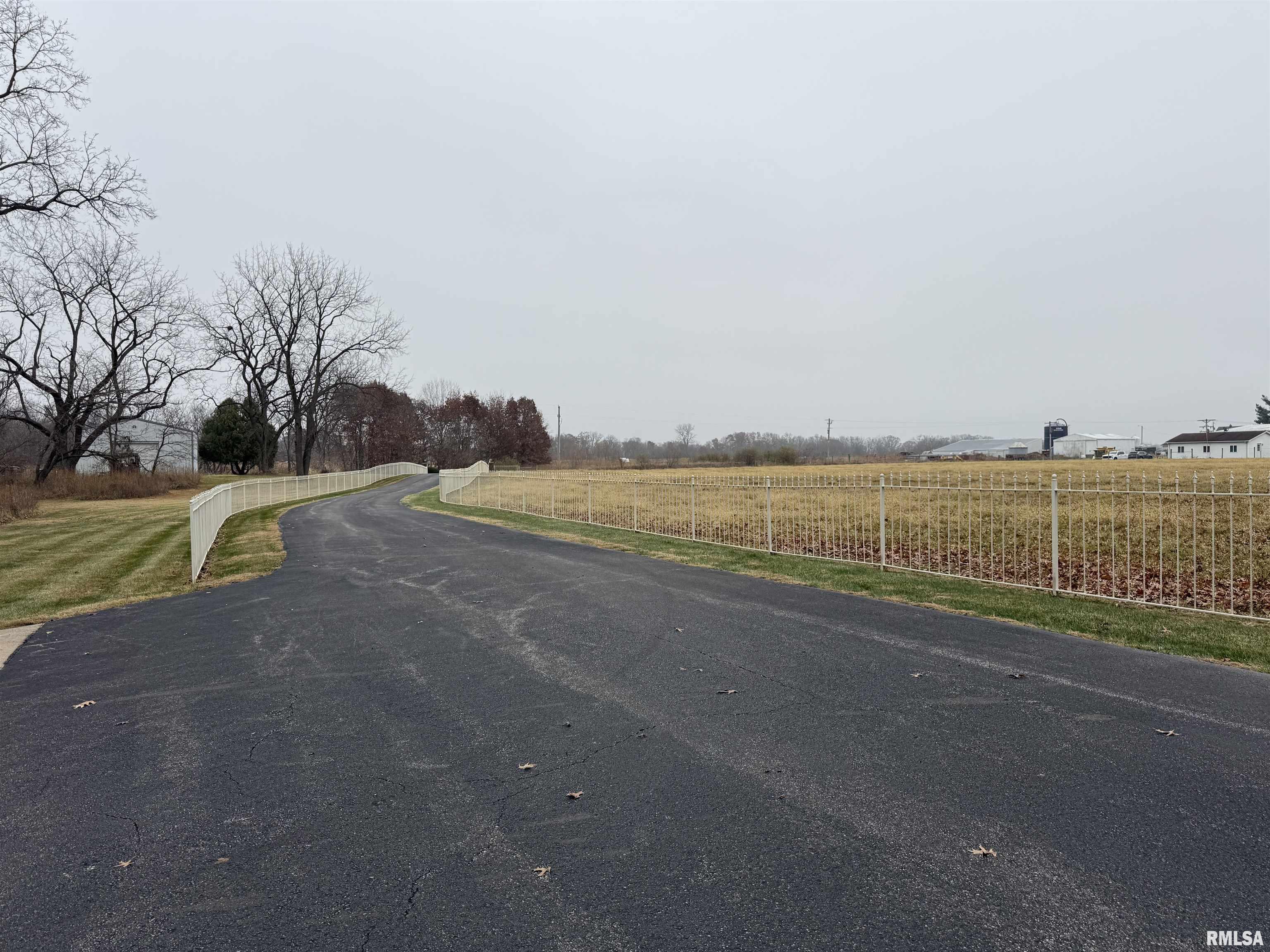 14850 Ray Road Rushville, IL 62681 - Photo 16 of 78