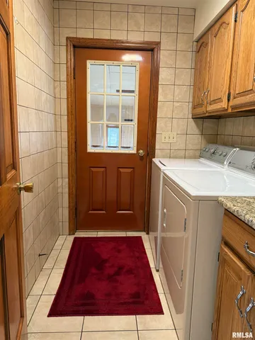 $325,000 | 14850 Ray Road, Rushville, IL 62681