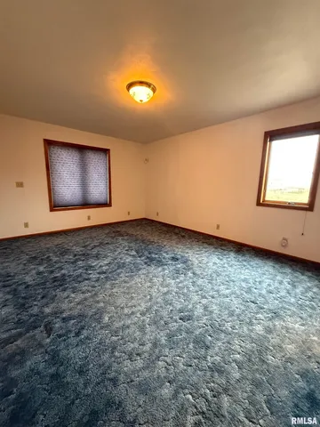 $325,000 | 14850 Ray Road, Rushville, IL 62681