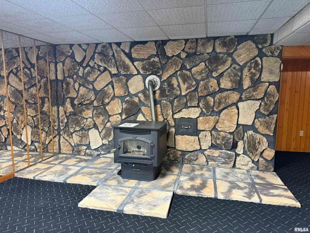 $325,000 | 14850 Ray Road, Rushville, IL 62681