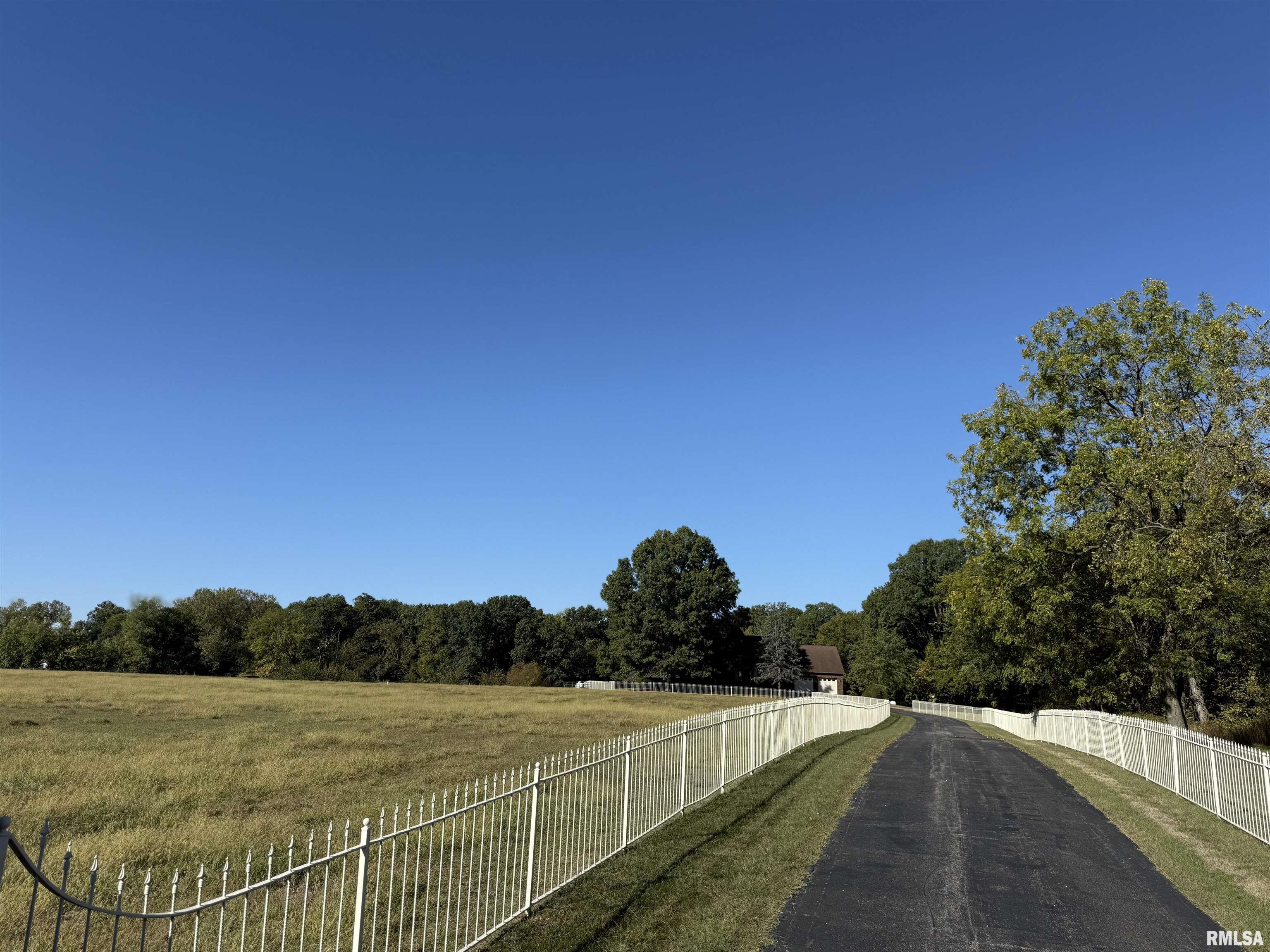 14850 Ray Road Rushville, IL 62681 - Photo 10 of 78