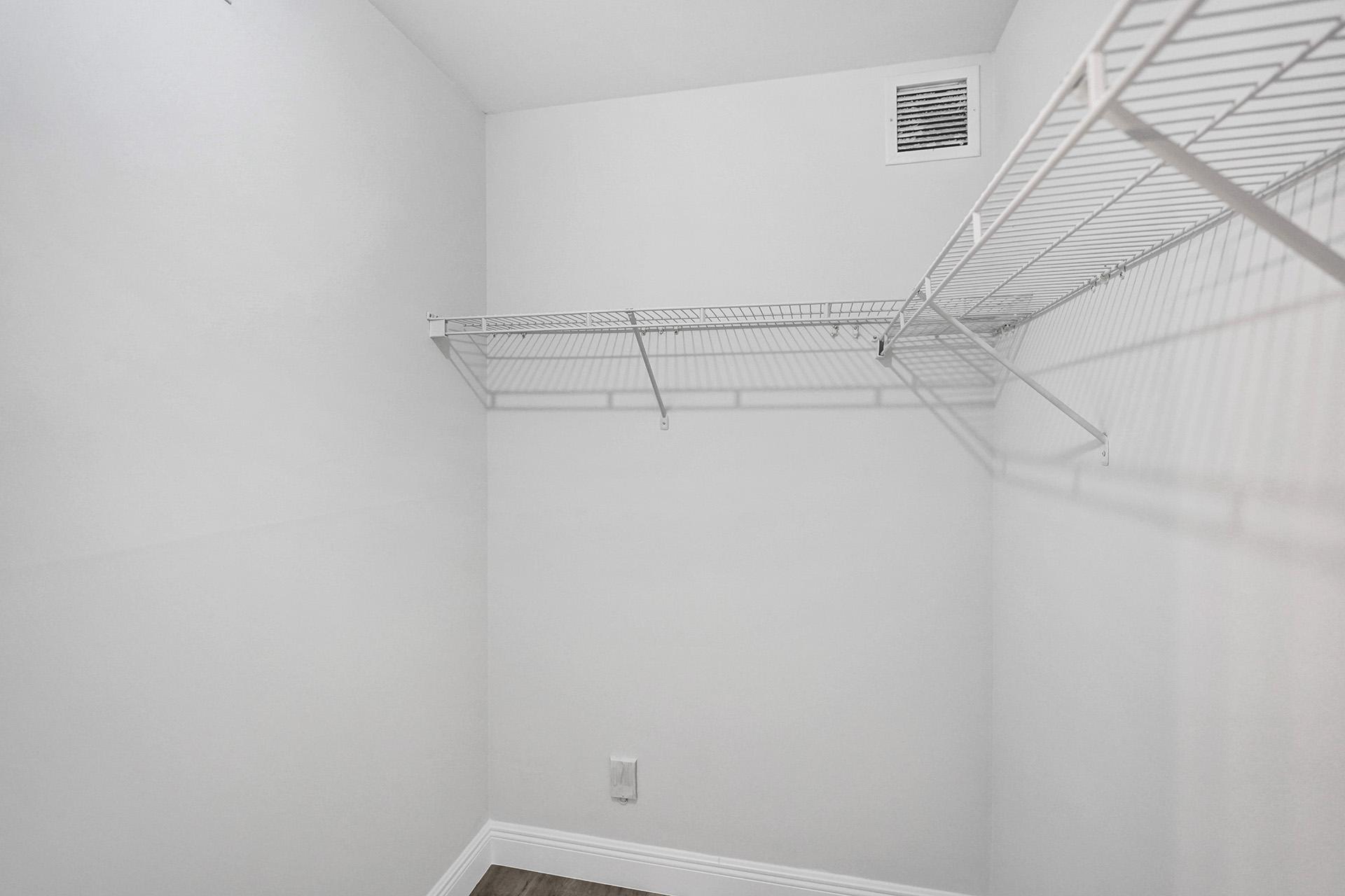 6061 Balboa Circle, Unit 103 Boca Raton, FL 33433 - Photo 29 of 34 DSC03417