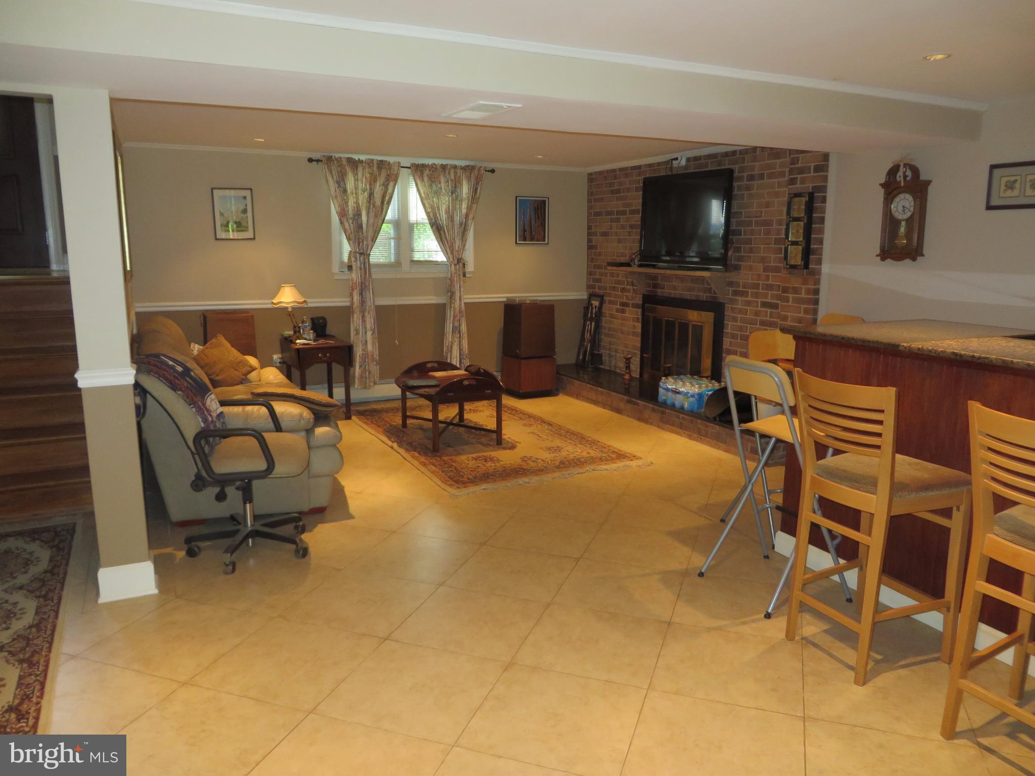 13411 Kingsman Road Woodbridge, VA 22193 - Photo 13 of 16 Recreation Room