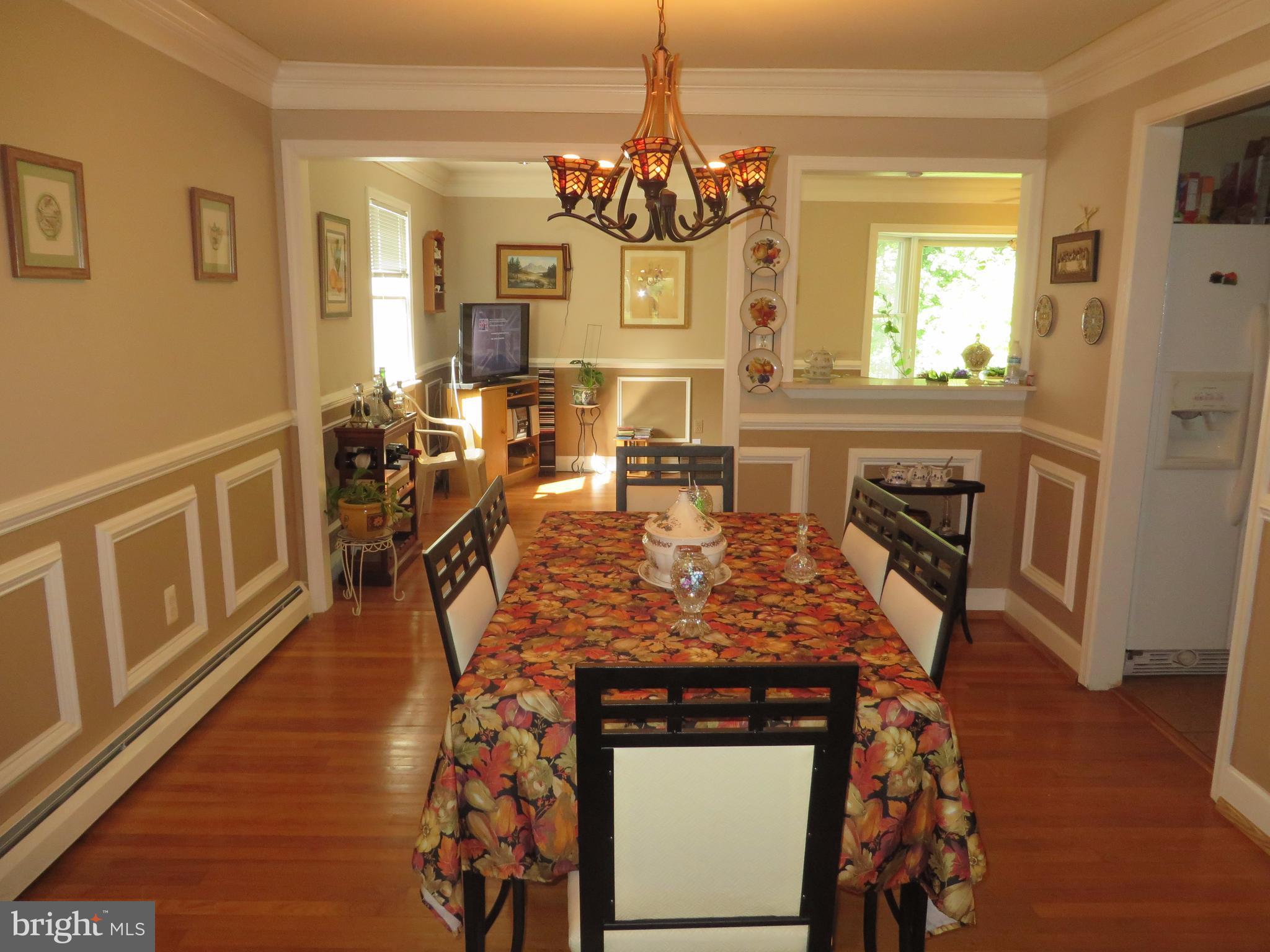13411 Kingsman Road Woodbridge, VA 22193 - Photo 6 of 16 Dining Room