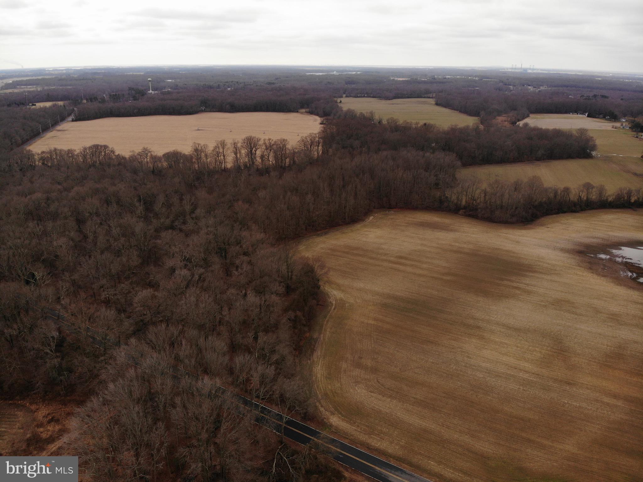89 Pennsville Auburn Road Pedricktown, NJ 08067 - Photo 5 of 24 a view of an ocean