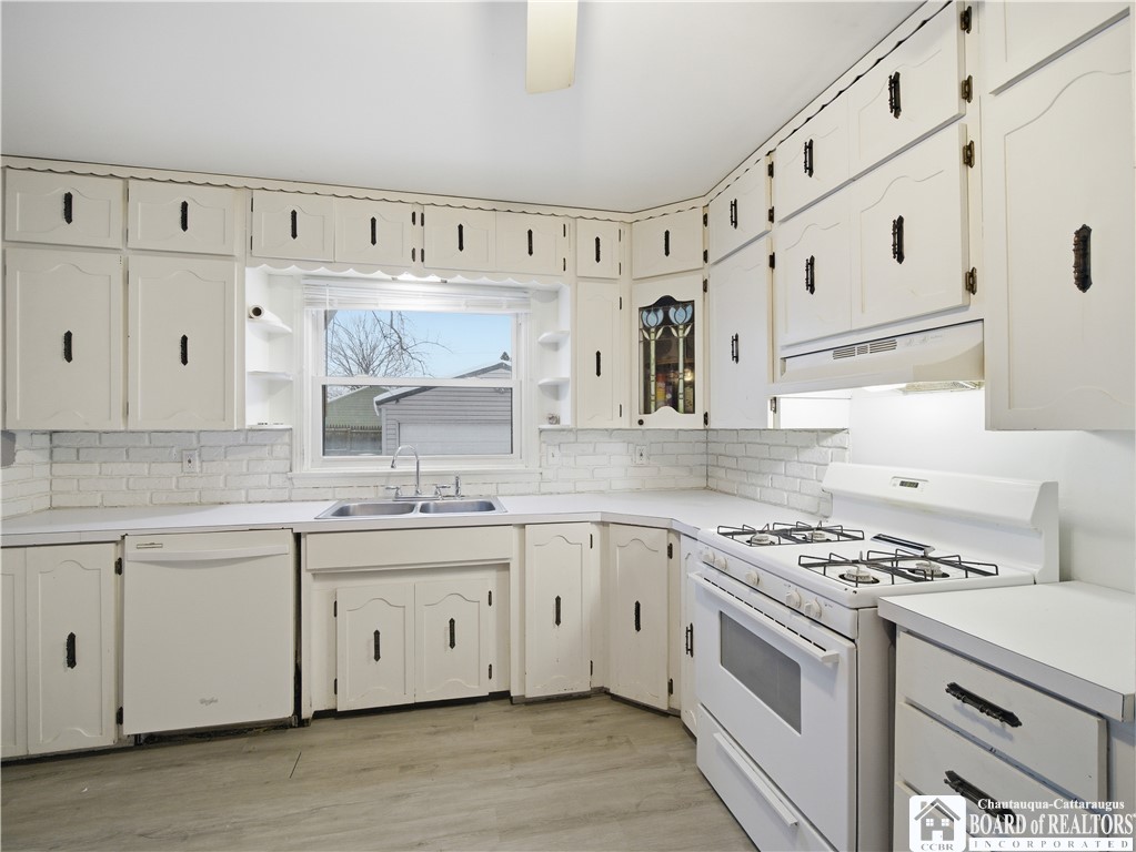 134 South Martin Street Dunkirk, NY 14048 - Photo 6 of 16