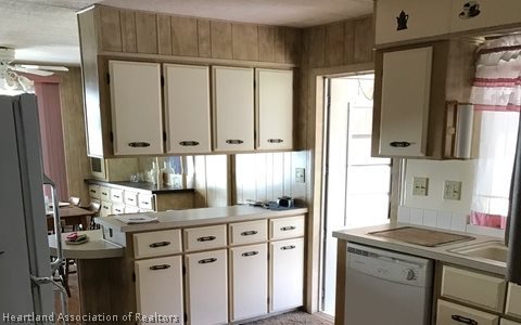 2111 Caribbean Road East Sebring, FL 33870 - Photo 8 of 16 Gallery Image 8