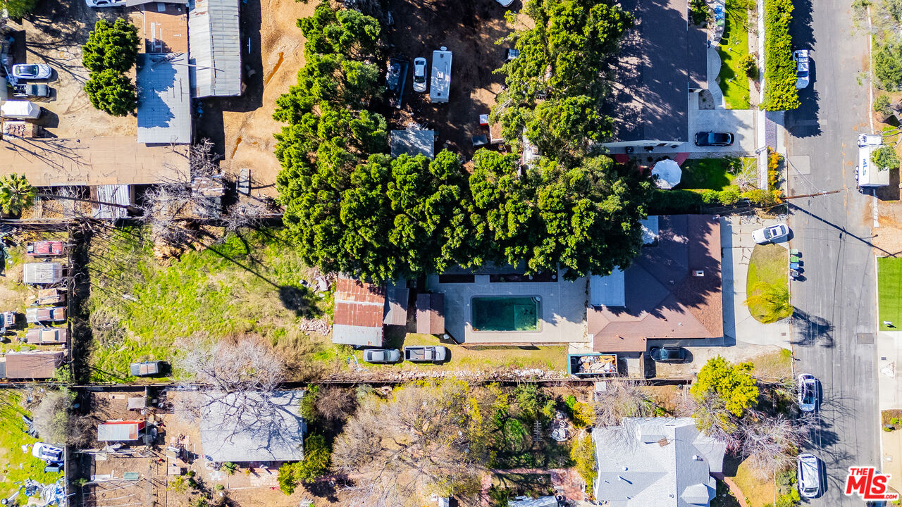 19228 Arminta Street Reseda, CA 91335 - Photo 7 of 7