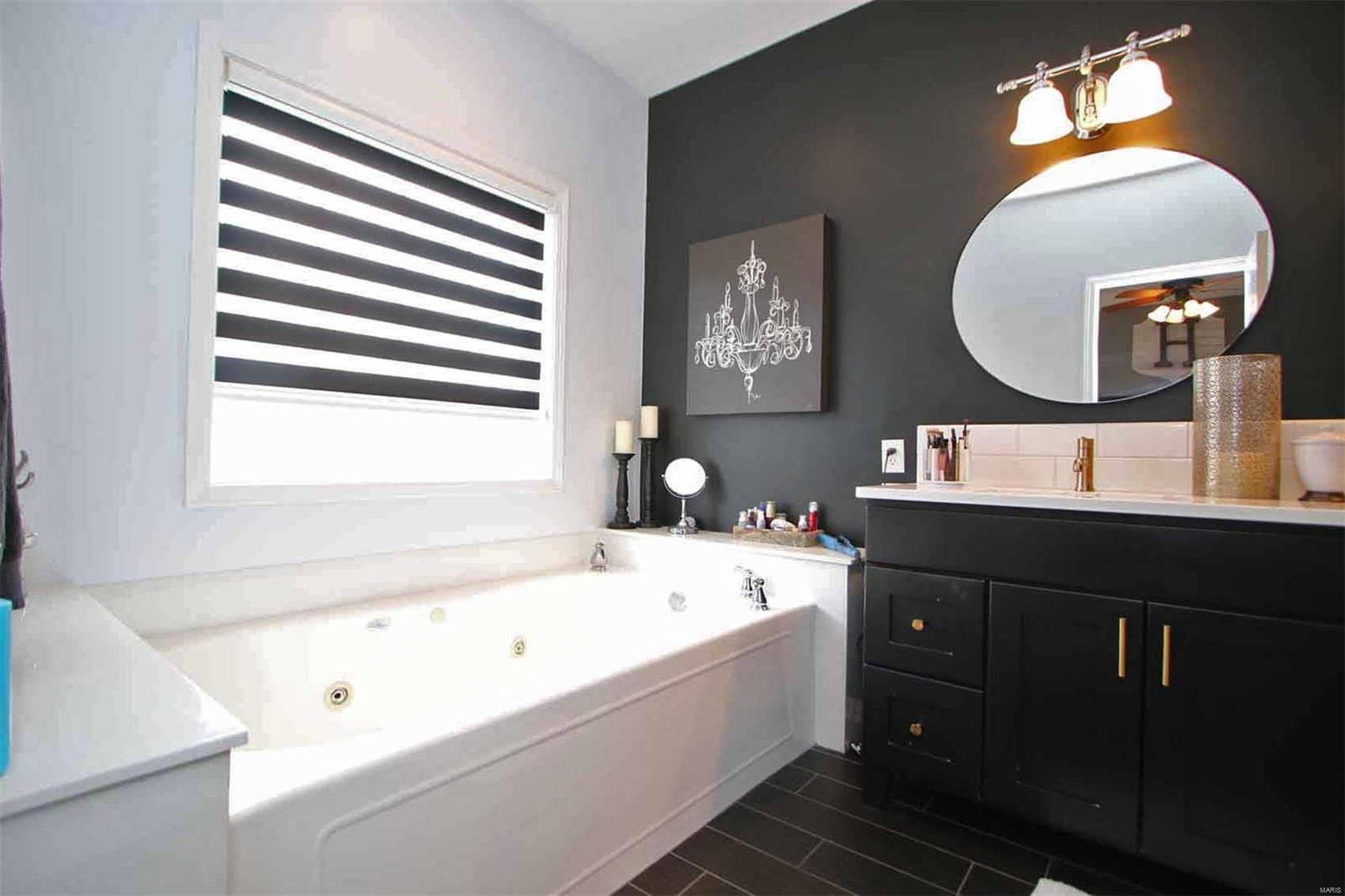 4617 Valleydale Road Godfrey, IL 62035 - Photo 26 of 28 Gallery Image 26
