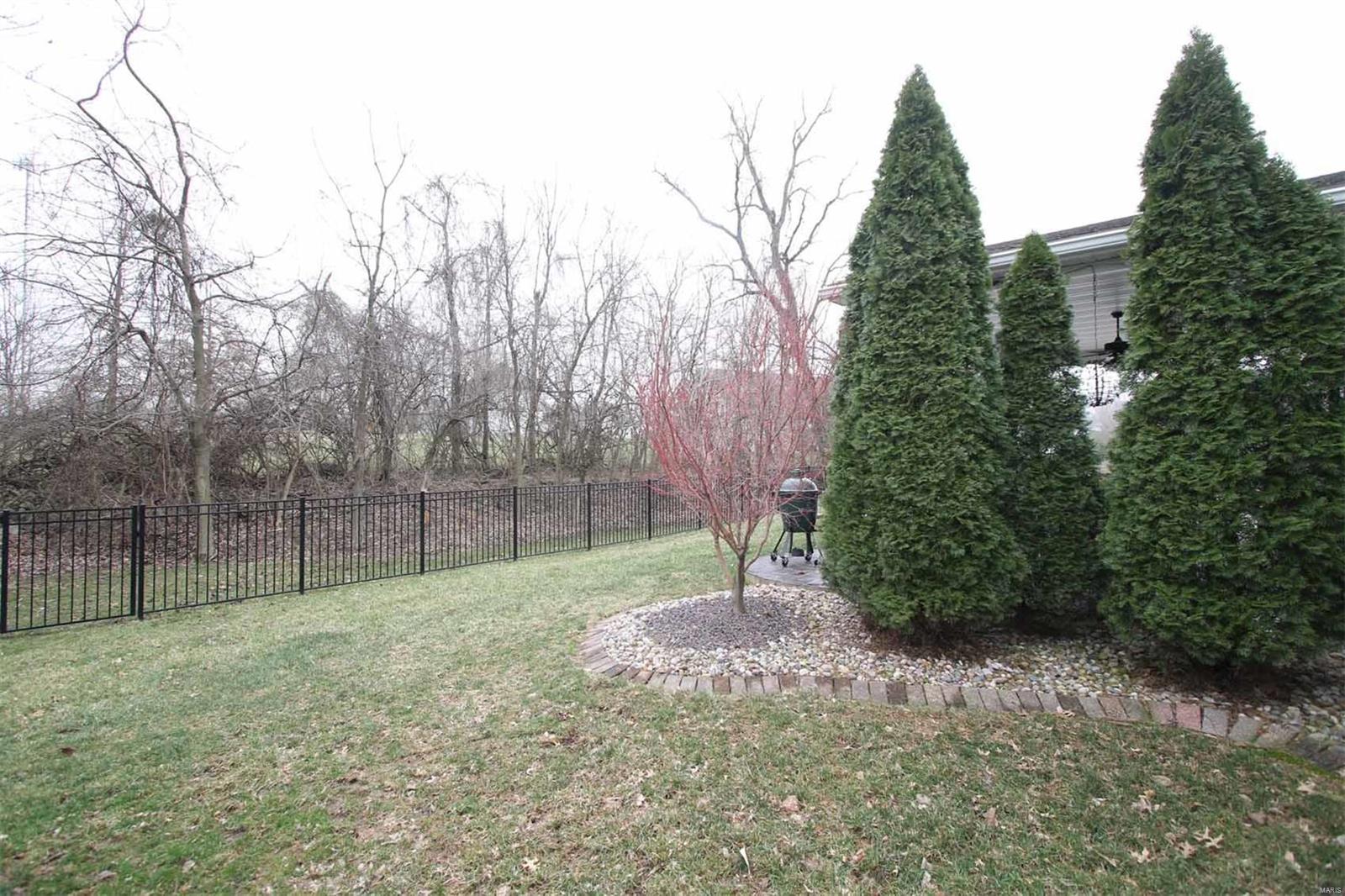 4617 Valleydale Road Godfrey, IL 62035 - Photo 9 of 28 Gallery Image 9