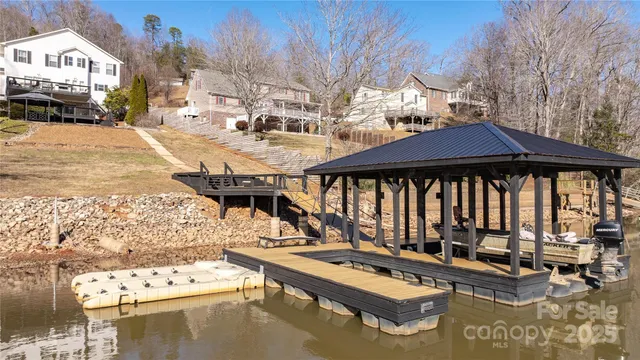 $1,150,000 | 968 Plantation Drive, Marion, NC 28752