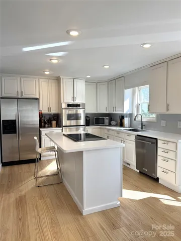 $1,150,000 | 968 Plantation Drive, Marion, NC 28752