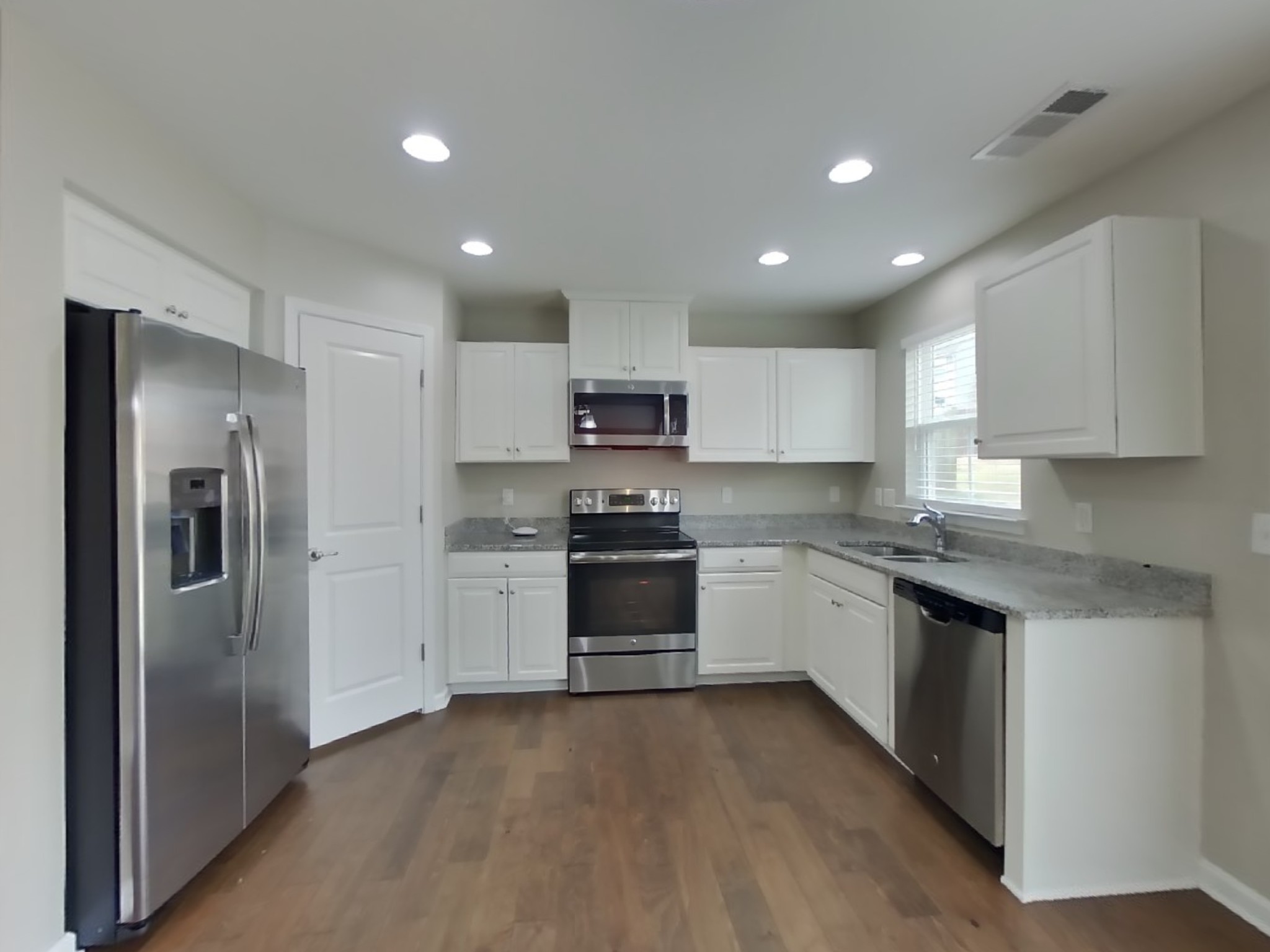 2904 Cherry Point Lane Columbia, TN 38401 - Photo 5 of 17