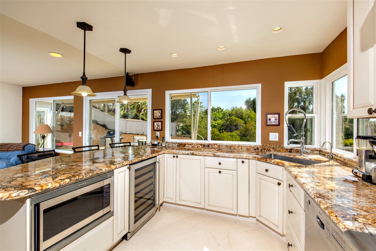 2154 Pleasant Grove Road Encinitas, CA 92024 - Photo 3 of 16