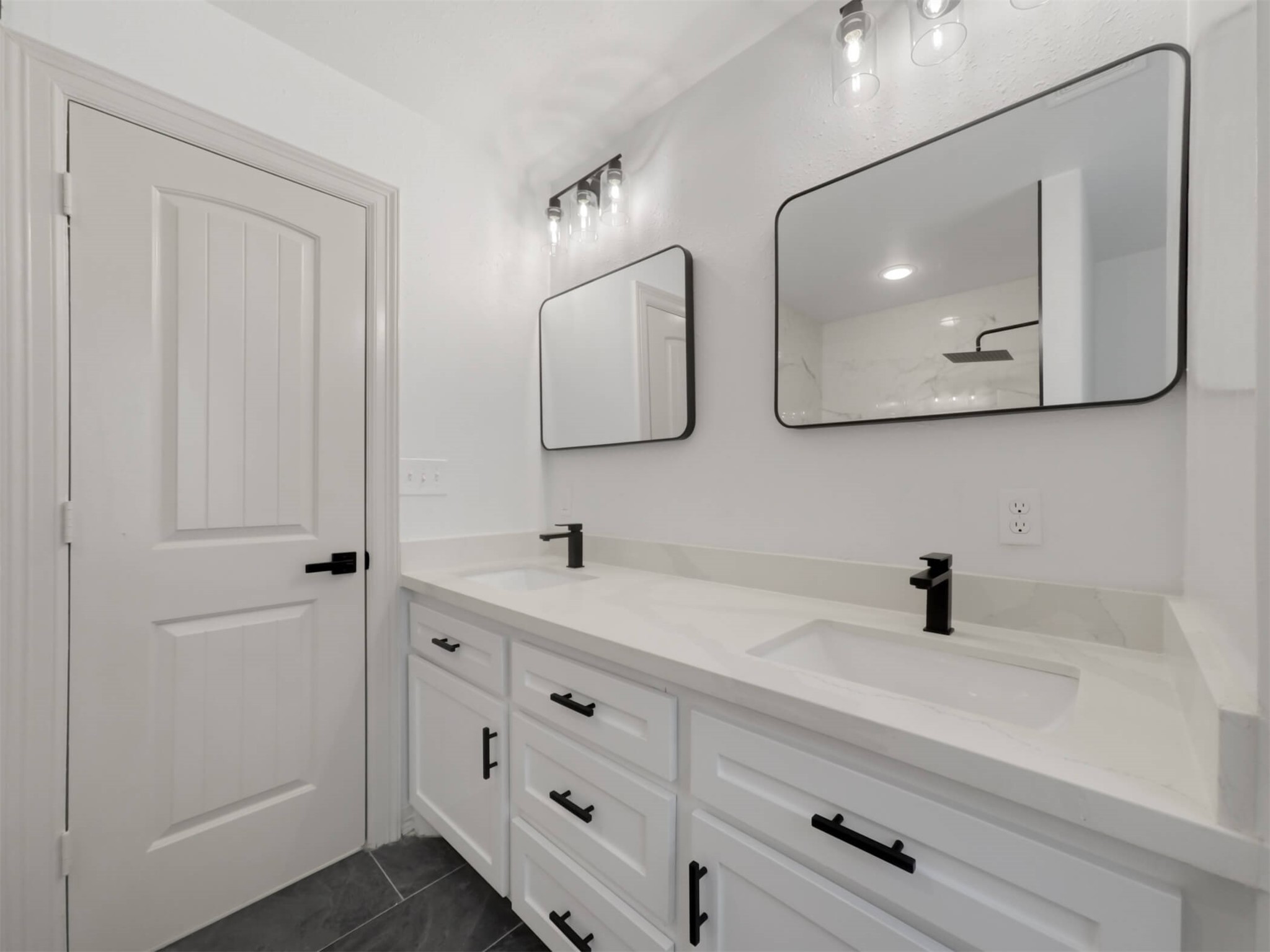 19502 Balsas Drive Porter, TX 77365 - Photo 31 of 44 Hall bathroom.