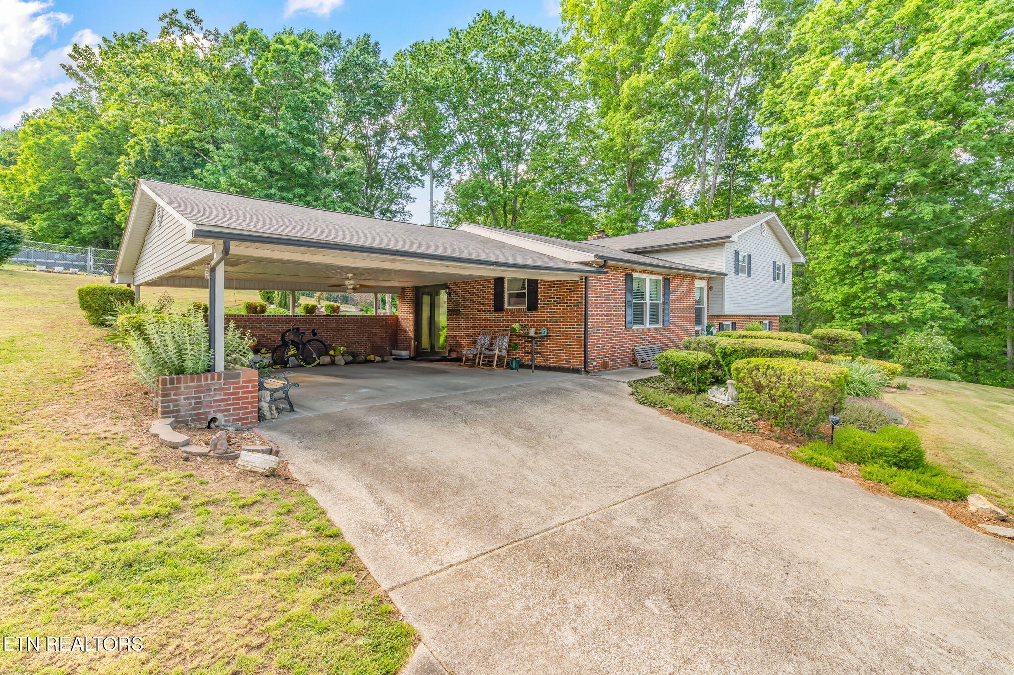 108 Pattie Gap Road Philadelphia, TN 37846 - Photo 11 of 59 Gallery Image 11