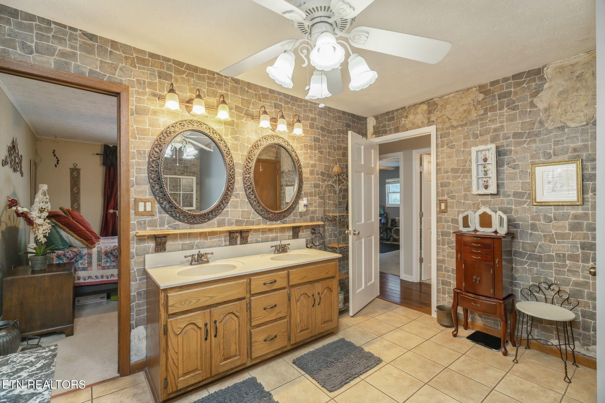 108 Pattie Gap Road Philadelphia, TN 37846 - Photo 31 of 59 Gallery Image 31
