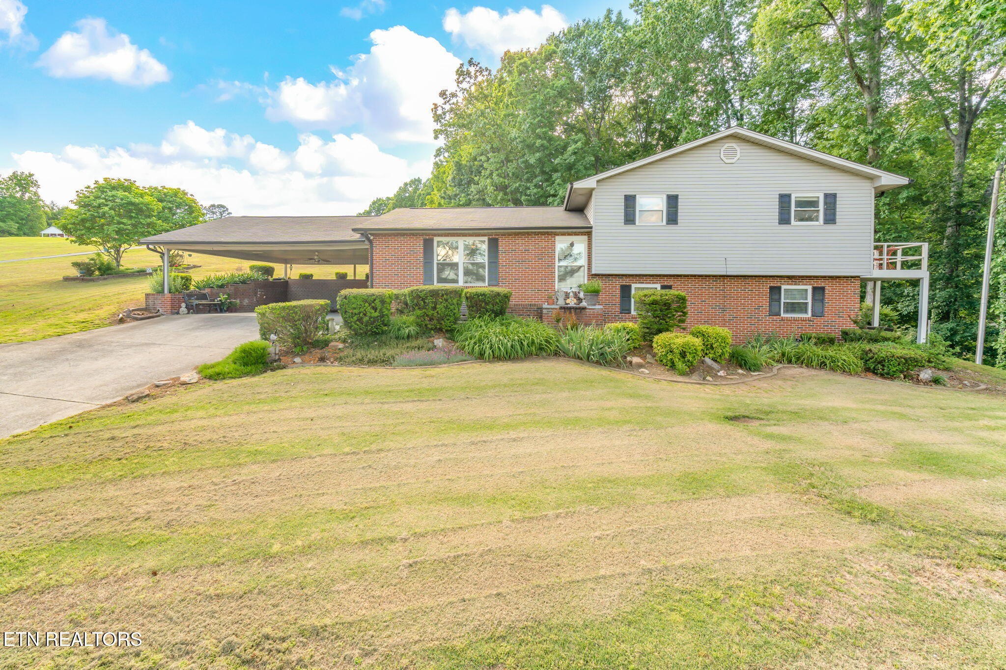108 Pattie Gap Road Philadelphia, TN 37846 - Photo 9 of 59 Gallery Image 9