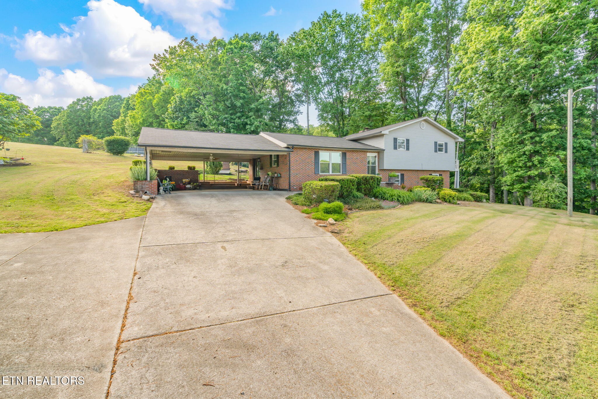 108 Pattie Gap Road Philadelphia, TN 37846 - Photo 10 of 59 Gallery Image 10