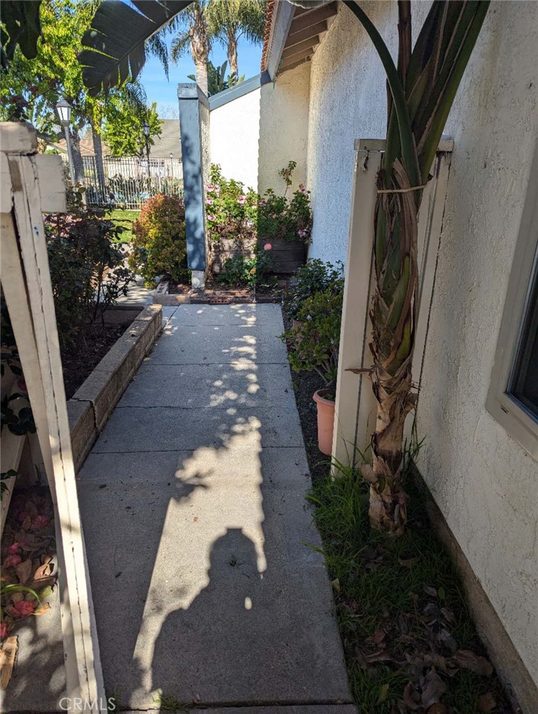 64 Tangerine Irvine, CA 92618 - Photo 6 of 32