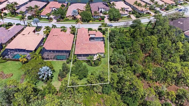 $1,999,000 | 6445 Costa Circle, Naples, FL 34113