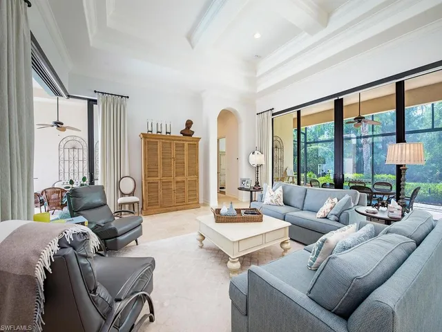 $1,999,000 | 6445 Costa Circle, Naples, FL 34113