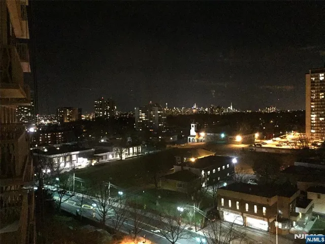 $389,000 | 2000 Linwood Avenue, Unit 9N, Fort Lee, NJ 07024