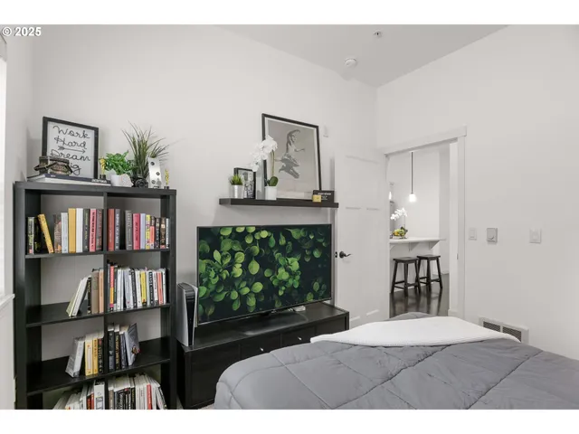 $274,999 | 13875 Southwest Meridian Street, Beaverton, OR 97005